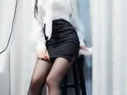 完美身材正妹絲襪制服挑逗